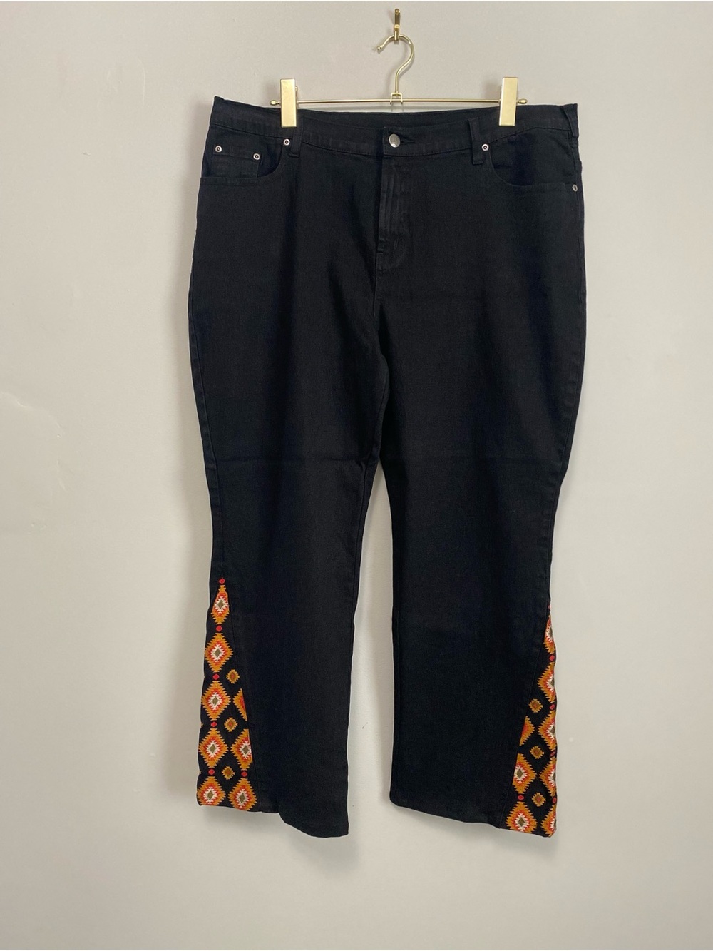 DG2 by Diane Gilman Jeans 18WP Southwestern Embroidered Geometric Flare Festival